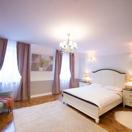 Casa Bologa Апартаменти Брашов